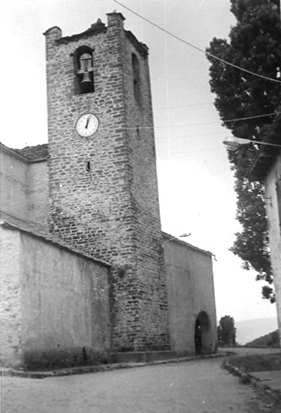 Lateral sur: torre y pórtico (1979)