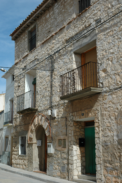 Casa (calle Alta 23-25)