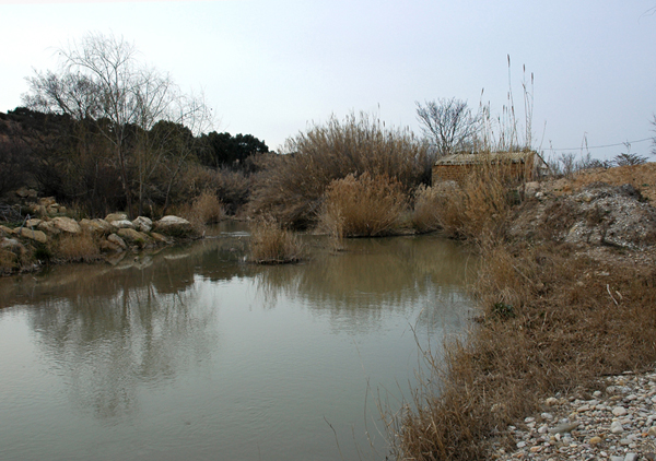 Azud y acequia Azud y acequia
