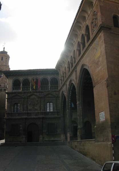 Lonja y ayuntamiento Lonja y ayuntamiento