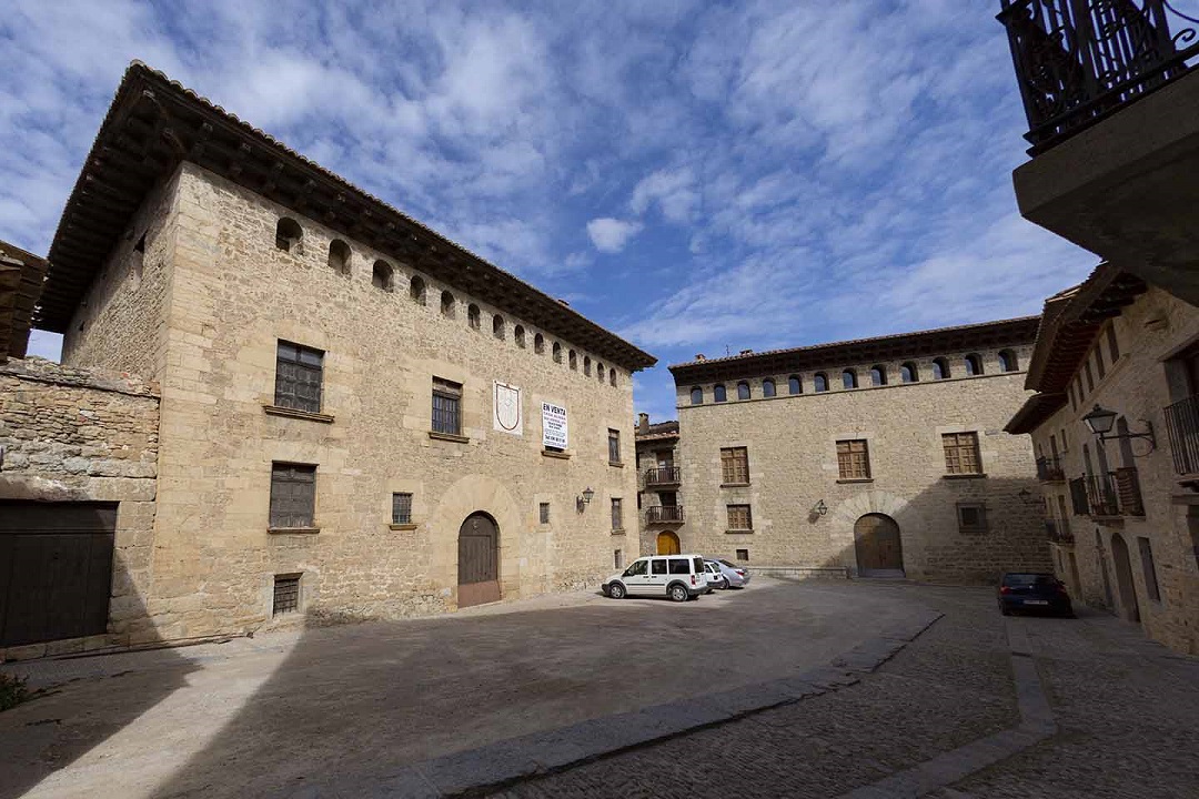 La configuración de un paisaje urbano: casas Aliaga y Castellot en Mirambel. Foto: Comarca del Maestrazgo