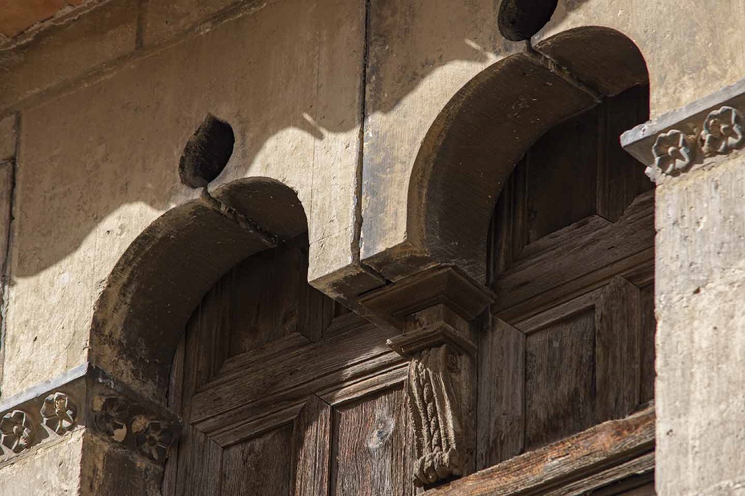 Ventanas de tradición gótica en casa Julianes de Mirambel. Foto: Comarca del Maestrazgo