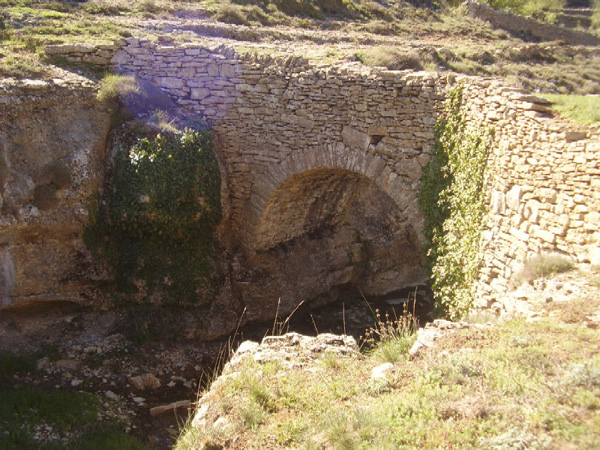 Puente antiguo (barranco del Cid)