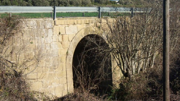 Puente Esgarrafiestas