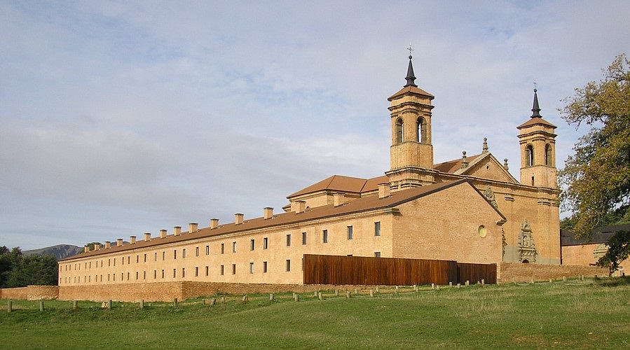 Monasterio moderno de San Juan de la Pea