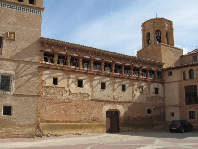 Palacio adyacente a la iglesia de San Miguel