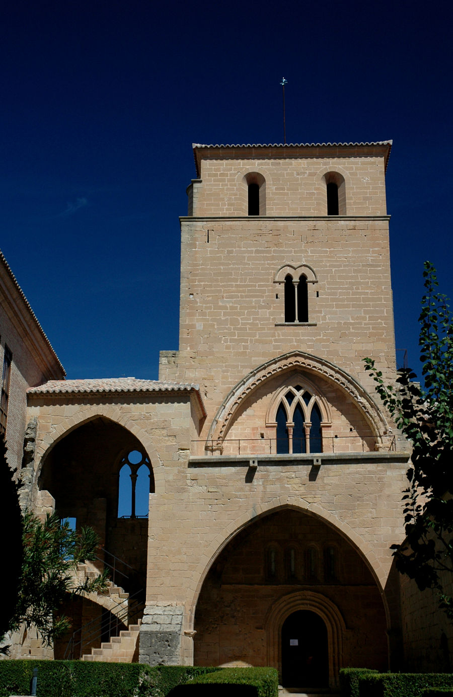 Torre del Homenaje e iglesia del castillo de Alcañiz